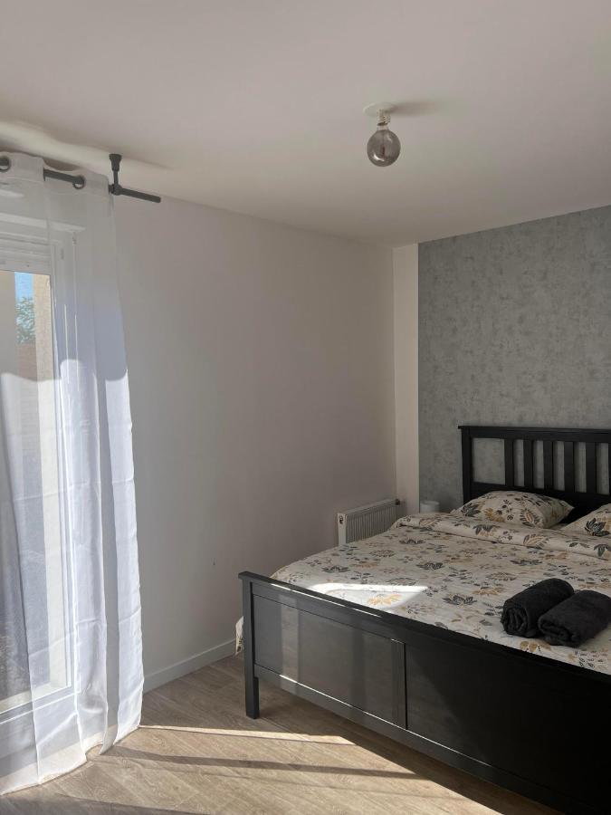 Appartement Rez De Chaussee Avec Parking Prive Orléans Dış mekan fotoğraf