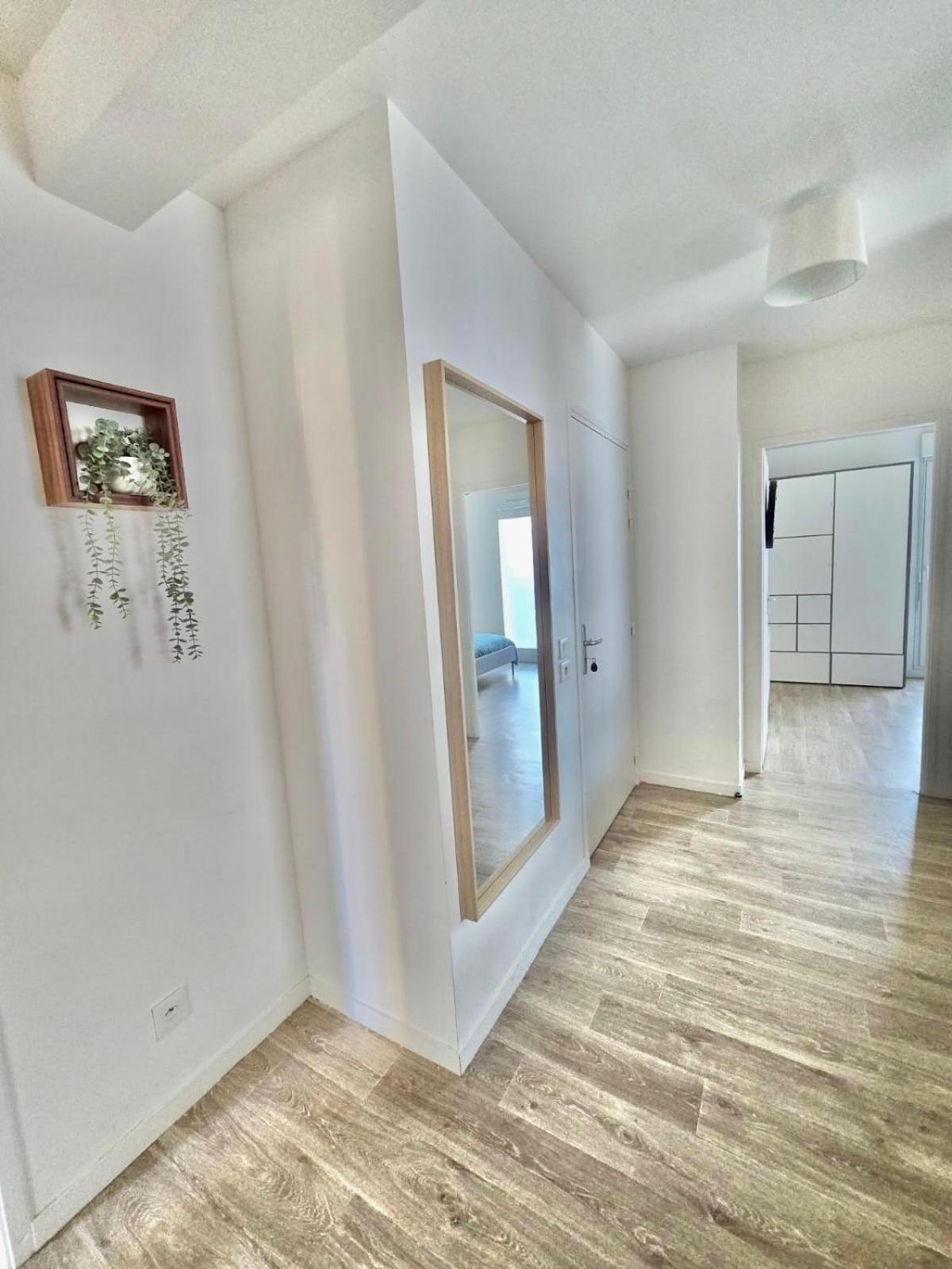 Appartement Rez De Chaussee Avec Parking Prive Orléans Dış mekan fotoğraf