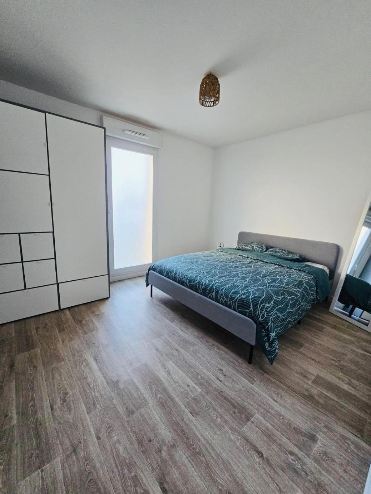 Appartement Rez De Chaussee Avec Parking Prive Orléans Dış mekan fotoğraf